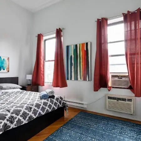Majestic 3 Bedroom In Nyc! Apartment *