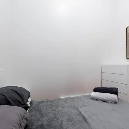 Majestic 3 Bedroom In Nyc! Apartment
