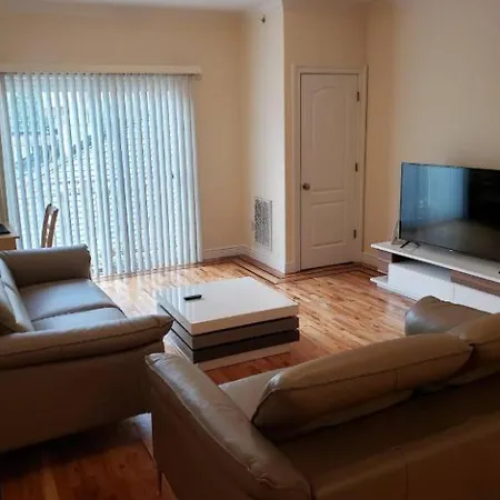 Apartment Amazing 3br 1bath In Nyc! *