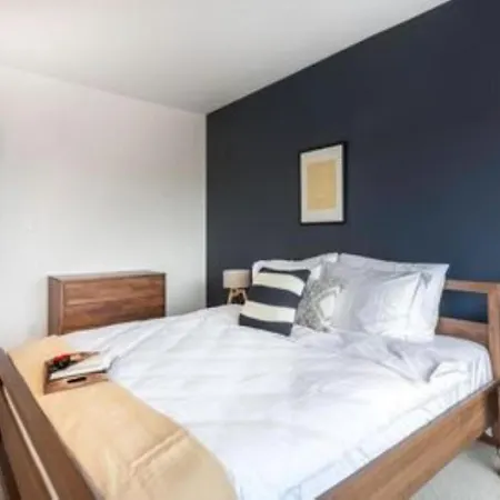 Newly Renovated 3 Bedroom Apartment