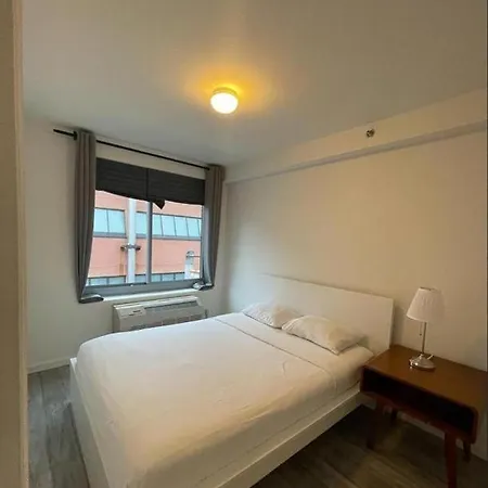 Bright And Comfy 2 Bedroom Apt Apartment New York