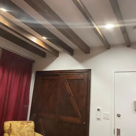 Apartment Cozy Bedroom With Bath And Separate Entrance New York