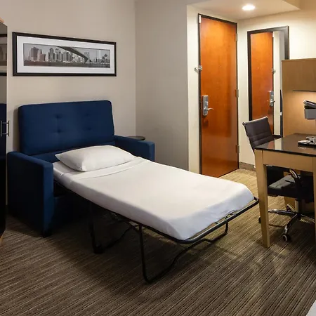 Express - Street By Ihg Hotel 3*