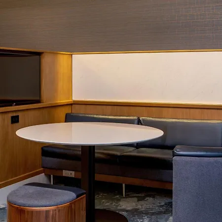 Courtyard By Marriott Times Square West Hotel 3*