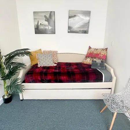 Gorgeous Extra Spacious Duplex Penthouse Apartment *