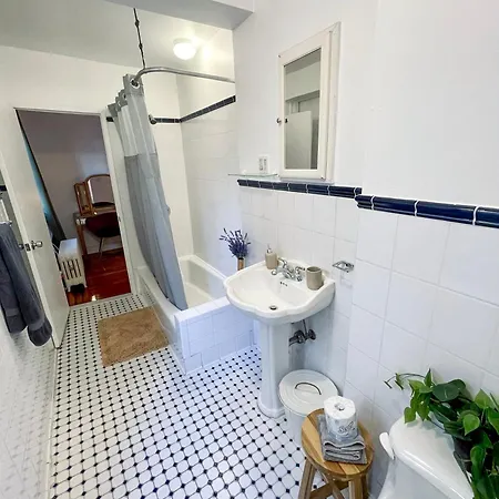 Gorgeous Extra Spacious Duplex Penthouse