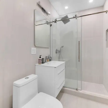 Modern 3bd Rose Hills Manhattan Terrace Space *