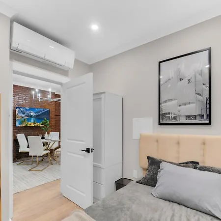 Modern 3bd Rose Hills Manhattan Terrace Space Apartment