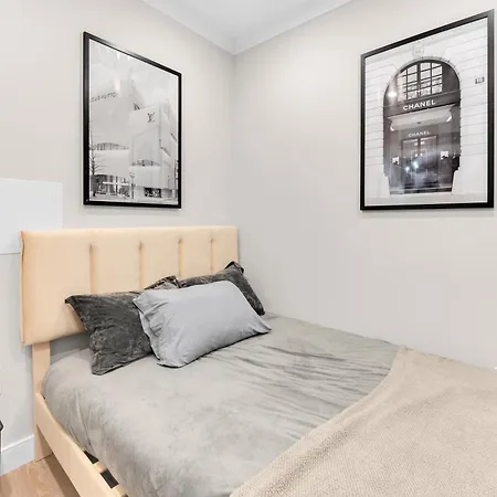Modern 3bd Rose Hills Manhattan Terrace Space New York