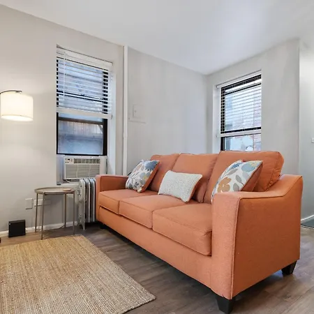 Apartment Inspiring Urban Life, Times Square *