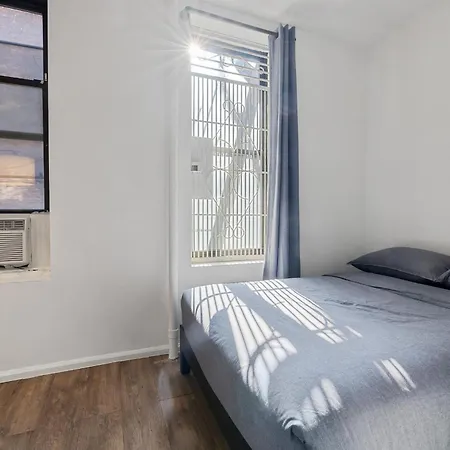 Inspiring Urban Life, Times Square Apartment