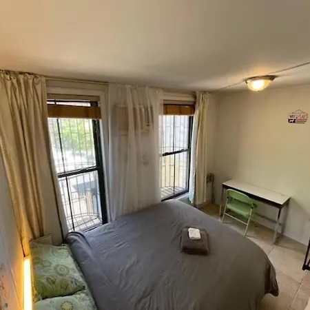 Friendly In Williamsburg Brooklyn Homestay