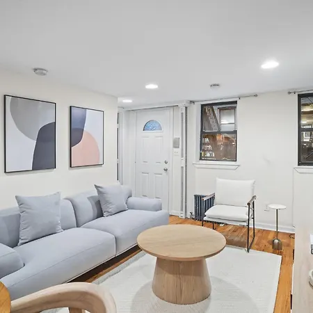 Lovely 2br 1bath West Village Hideaway Minutes From Chelsea Market & The High Line Apartment New York