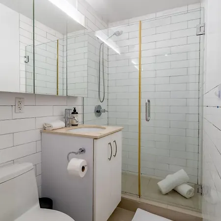 Apartment East Village Escape With 3bd 2ba Near Tompkins Square Park *
