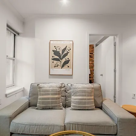 East Village Escape With 3bd 2ba Near Tompkins Square Park Apartment