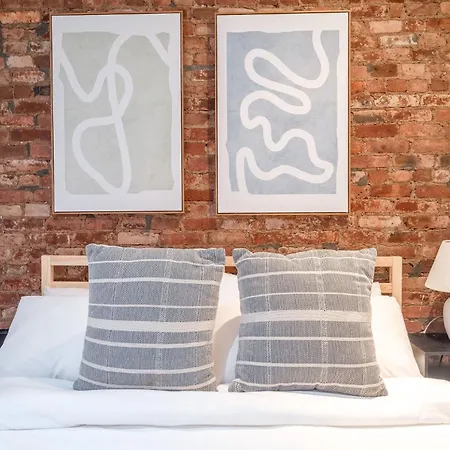 East Village Escape With 3bd 2ba Near Tompkins Square Park *
