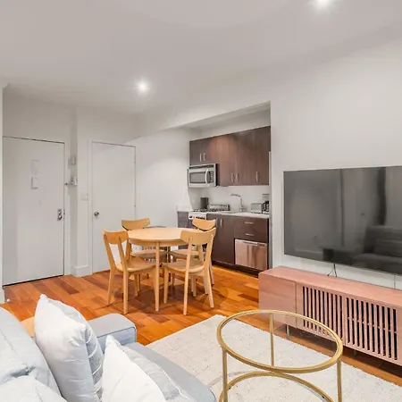 Apartment East Village Escape With 3bd 2ba Near Tompkins Square Park *