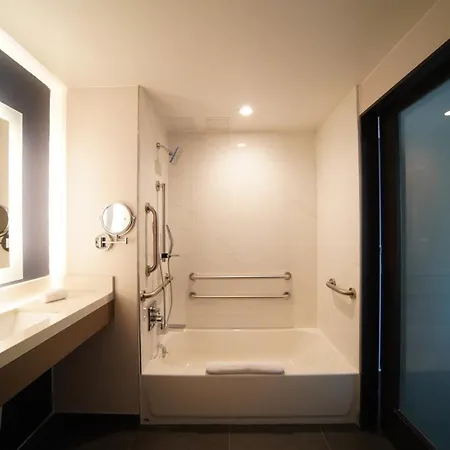 Hotel Doubletree By Hilton Long Island City, Ny