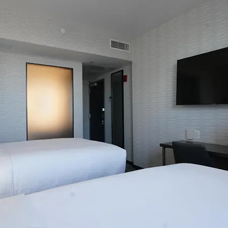 Hotel Doubletree By Hilton Long Island City, Ny 3*