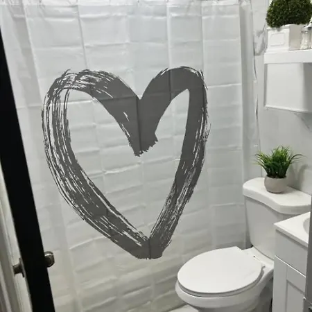 Private In Brooklyn - Close To Jfk And Easy Access To Transportation * New York