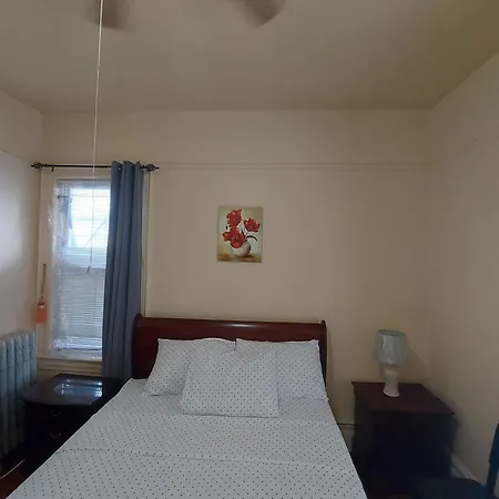Crsytal Chateau Homestay New York