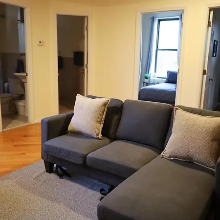 Family Friendly 4br 2ba In Prime Nyc Location