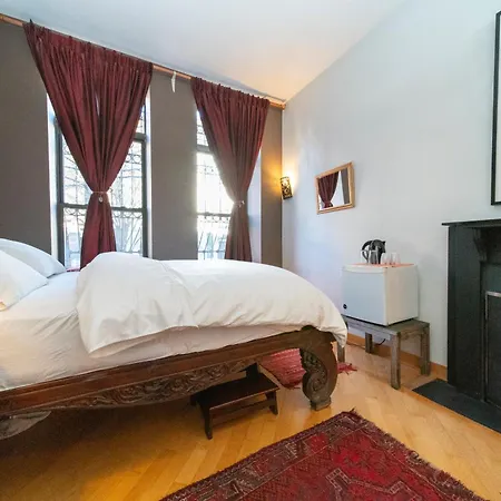Homestay 2 Bedrooms With One Private Bathroom In Lovely New York