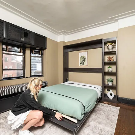 Highly Desired Times Square With Gym New York