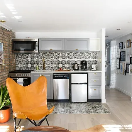 Bond Townhouse Aparthotel New York