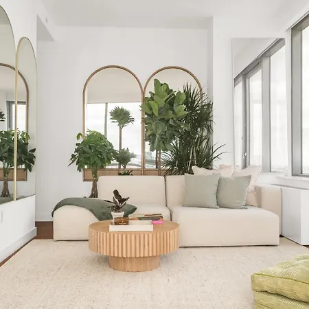 Elegant 2bed 2bath Just Minutes From Park & Broadway *