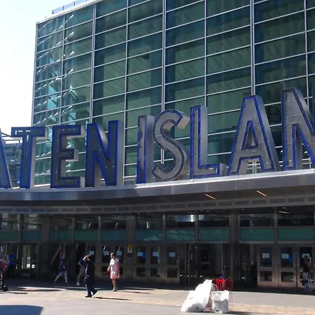 Near Free Ferry Boat! Homestay New York