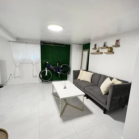Cozy Bronx Ny For Traveling Professionals Homestay *