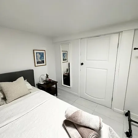 Cozy Bronx Ny For Traveling Professionals Homestay