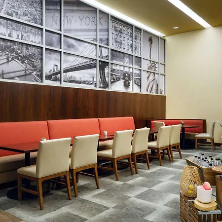 Hilton Garden West 35th Street 3* New York
