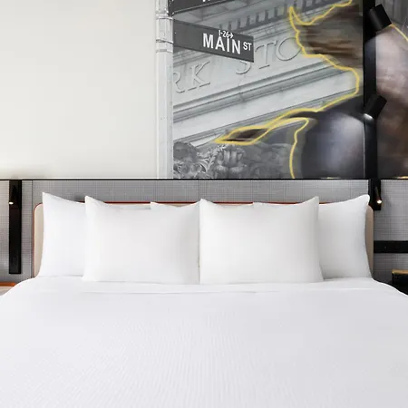 Millennium Downtown Hotel 4*