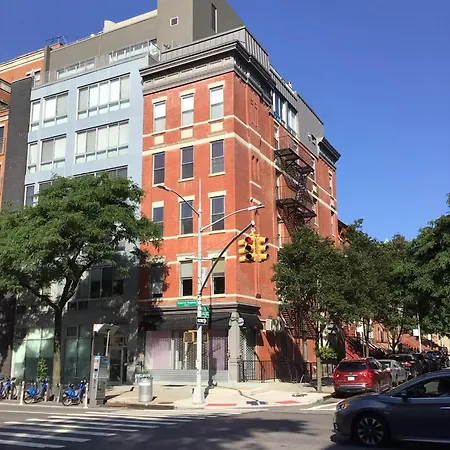 Apartment Large And Luxurious In Strivers Row New York