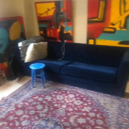 Apartment A In Anartist New York