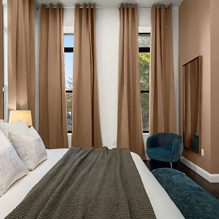 Luxe Harlem Retreat 3br Designer W Parking New York