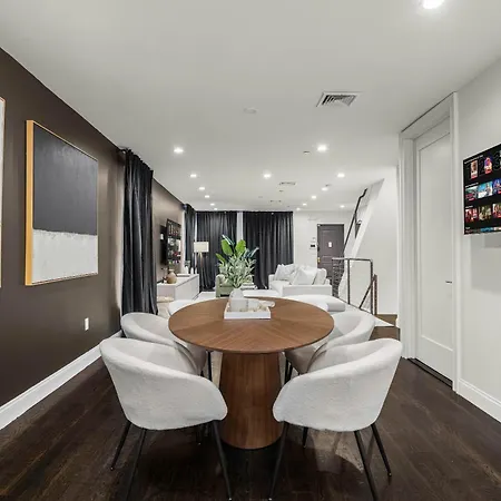 Luxe Harlem Retreat 3br Designer W Parking Apartment *