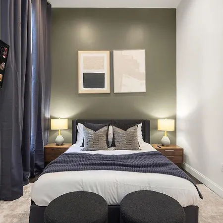 Apartment Luxe Harlem Retreat 3br Designer W Parking *