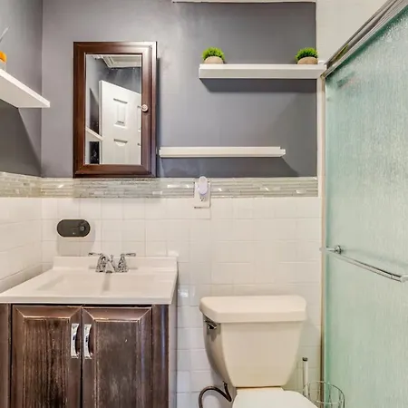 Private With Separate Entrance & Backyard, Quiet Brooklyn