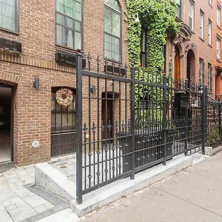 Homestay Little Manhattan 5 Min Walk To Times Square Private Bathroom World Cup 2026 Ready
