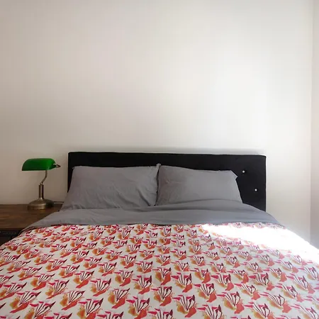 Little Manhattan 5 Min Walk To Times Square Private Bathroom World Cup 2026 Ready Homestay New York