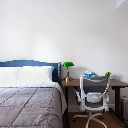 Homestay Little Manhattan 5 Min Walk To Times Square Private Bathroom World Cup 2026 Ready *