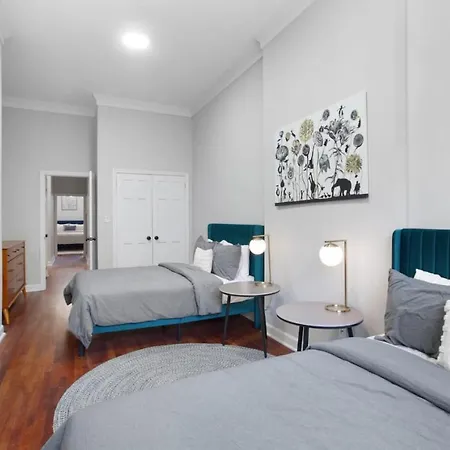 Holiday home Charming Park Townhome New York