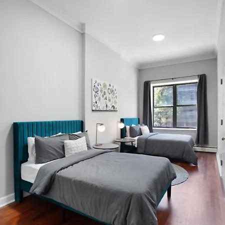 Charming Park Townhome * New York
