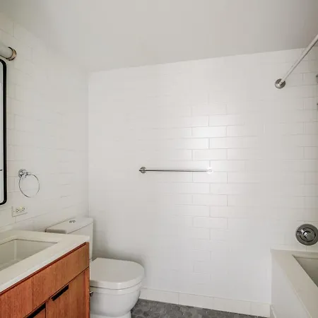 Midtown East 2br W Gym Roofdeck Nr Parks Nyc-1207