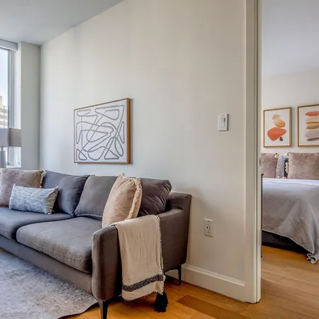 Midtown East 2br W Gym Roofdeck Nr Parks Nyc-1207 * New York