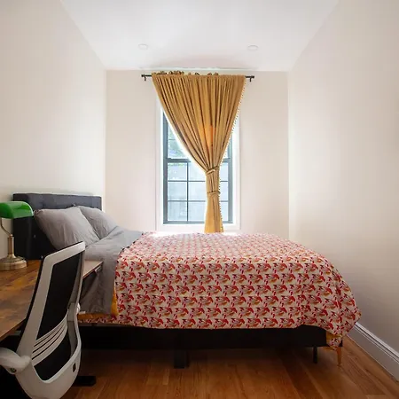 Homestay Little Manhattan 5 Min Walk To Times Square Private Bathroom World Cup 2026 Ready New York