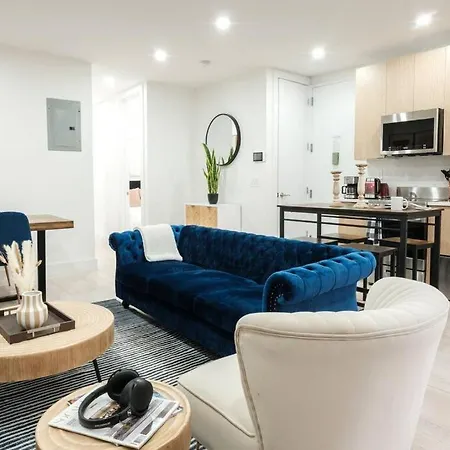 180-1 3br 2baths With Private Outdoors East Village Apartment *